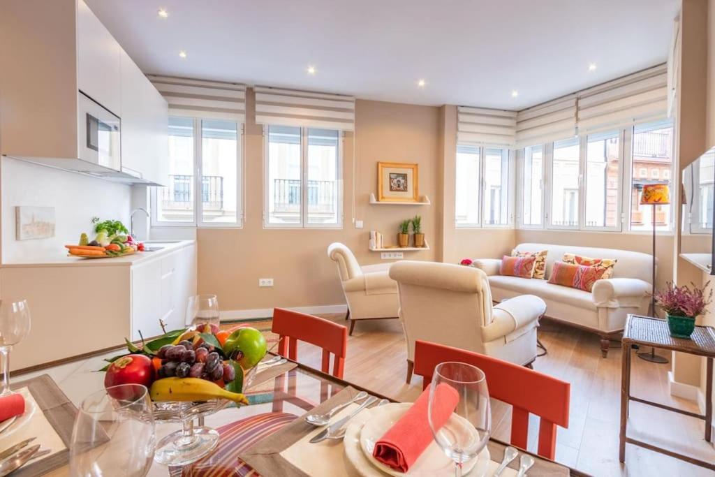 Plaza Nueva Deluxe Suite By Valcambre إشبيلية المظهر الخارجي الصورة